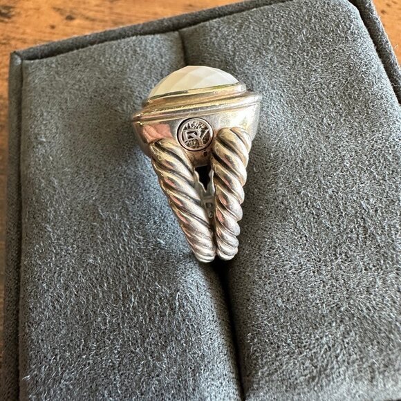 David Yurman Albion Ring w/ White Agate - 16mm - Size 6 - DEFECT - Picture 6 of 14